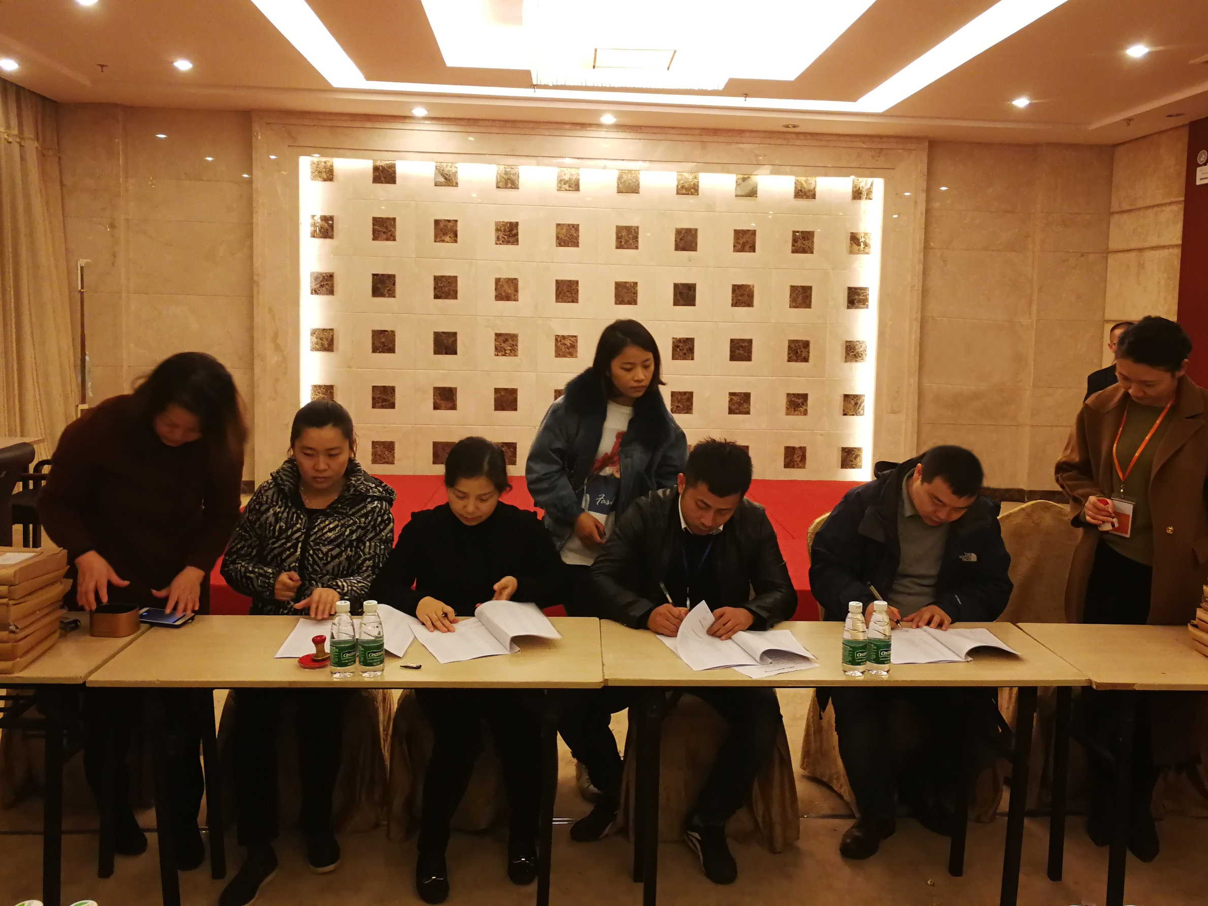 南昌国际展览中心顺利完成撤场移交工作2.jpg 南昌国际展览中心顺利完成撤场移交工作2.jpg